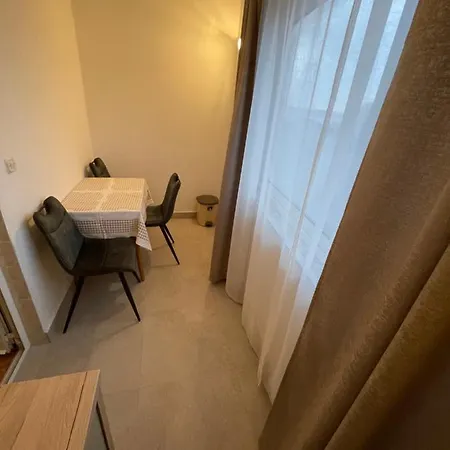 Diana Rooms And Apartments Starigrad Exterior photo