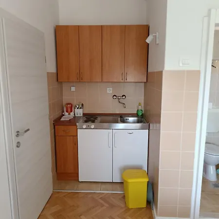 Diana Rooms And Apartments Starigrad Paklenica Room photo